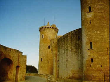 P050-010.jpg (42221 Byte)