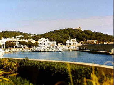 P017-033.jpg (44772 Byte)