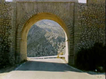 P016-021.jpg (45553 Byte)