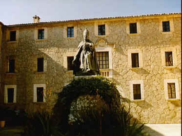 P016-032.jpg (52723 Byte)